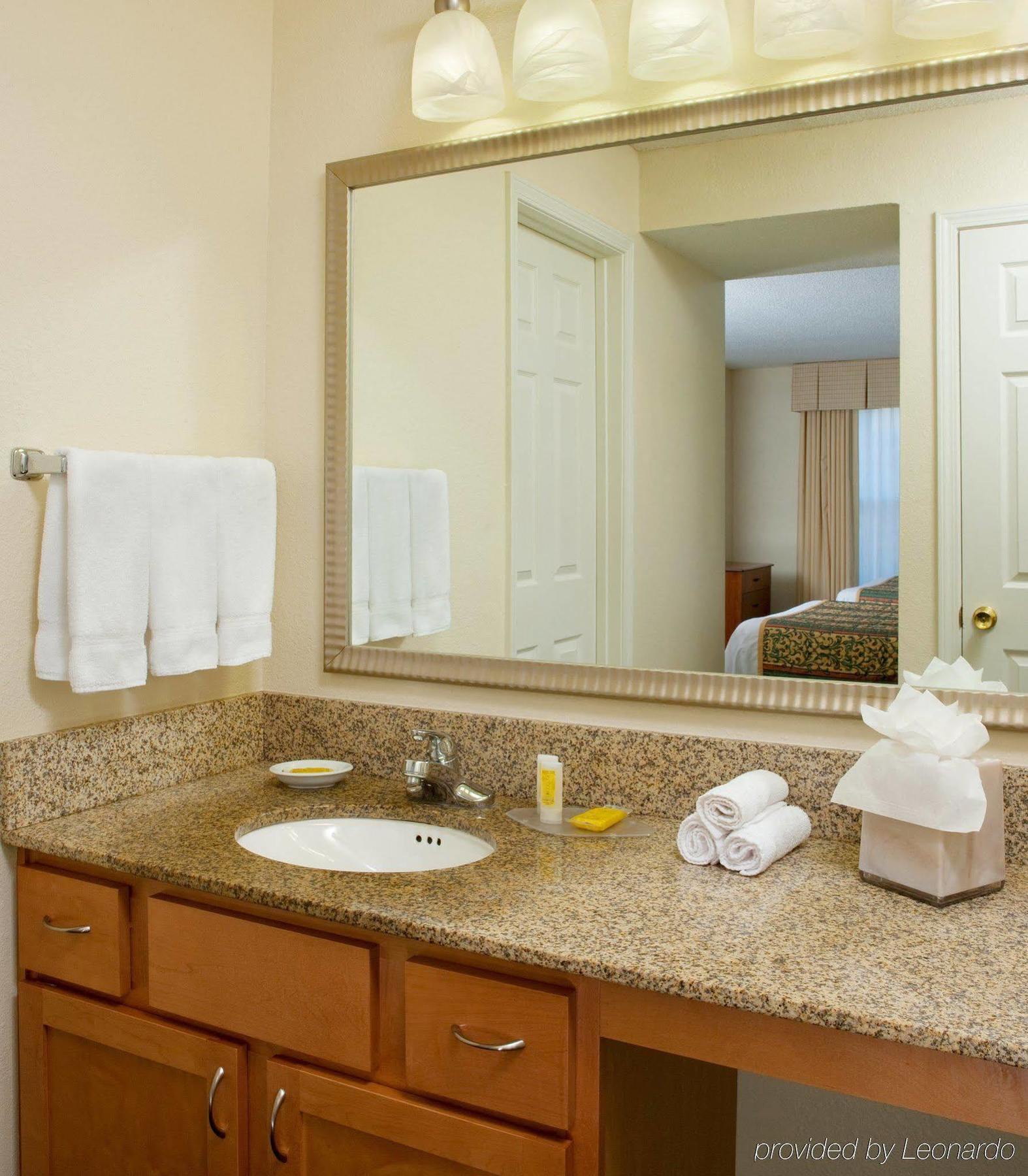 Residence Inn Kansas City Downtown/Union Hill Dış mekan fotoğraf