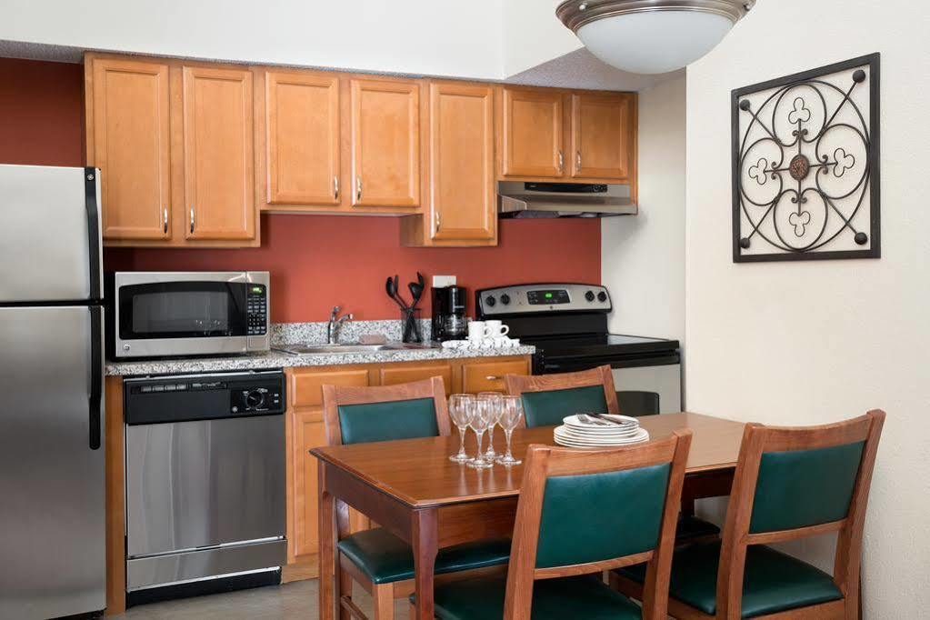 Residence Inn Kansas City Downtown/Union Hill Dış mekan fotoğraf